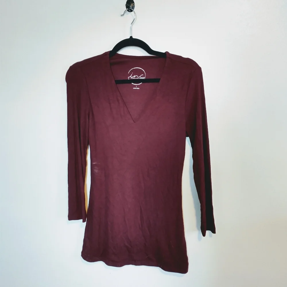 INC purple v neck top with half sleeves size large, ribbed top